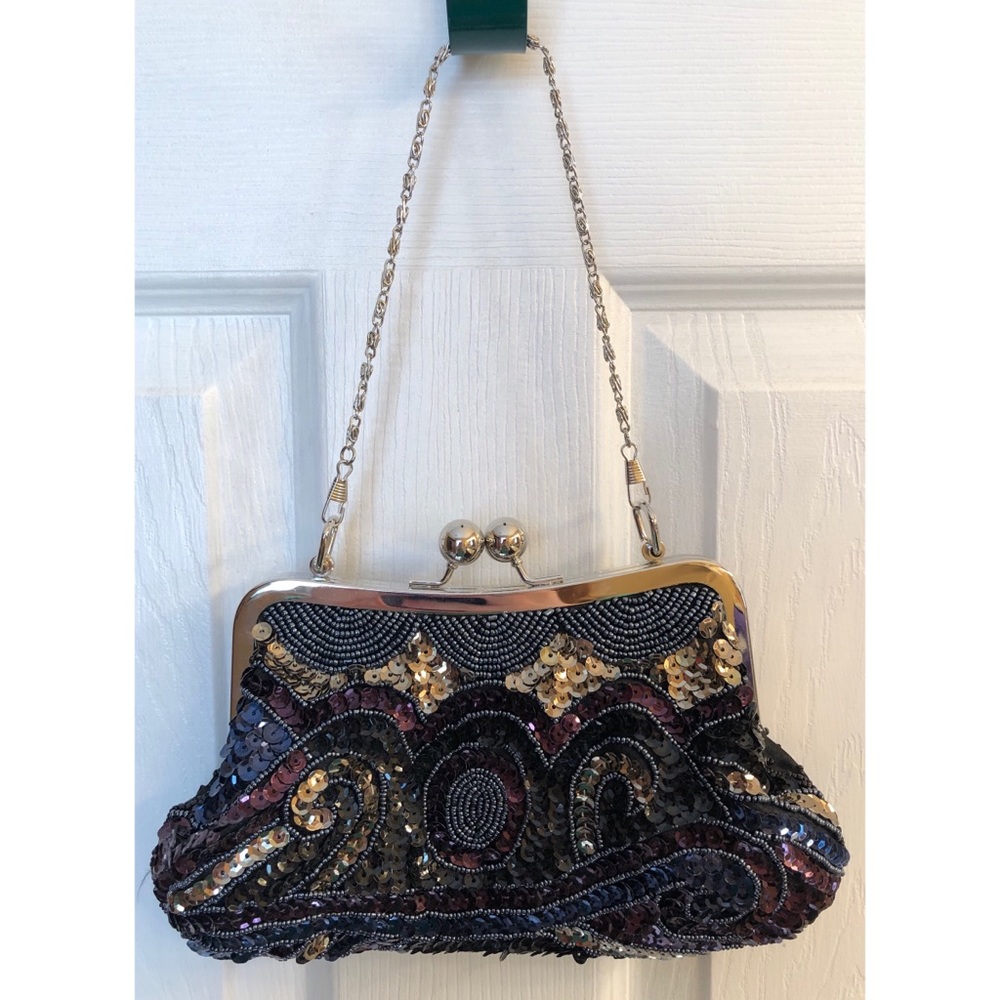 Beaded Clasp Bag - Picture 1 of 4